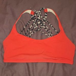 LULULEMON sports bra size 6